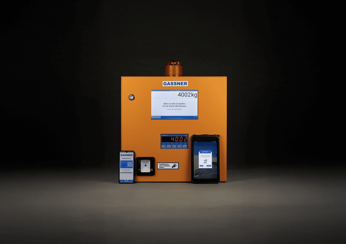 Weighing and access terminal with panel-mounted Beetronics touchscreen at an outdoor site.