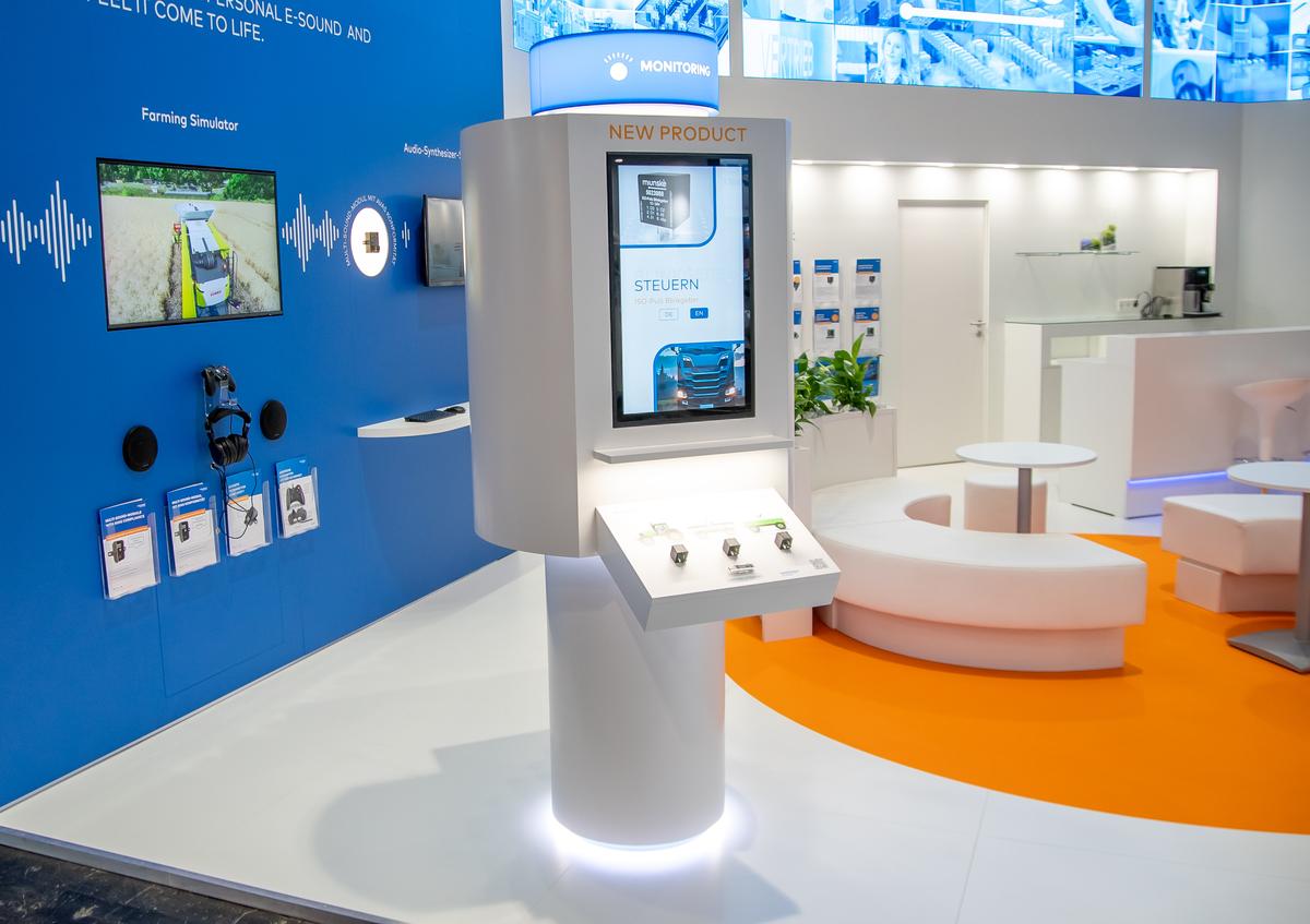 miunske Showcases Vehicle Electronics with Beetronics Displays at Agritechnica 2025