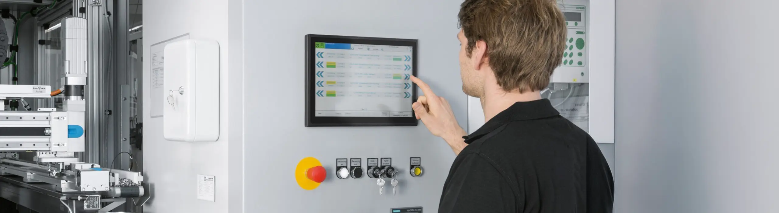 Industrial Monitors & Touchscreens (Landing Page)